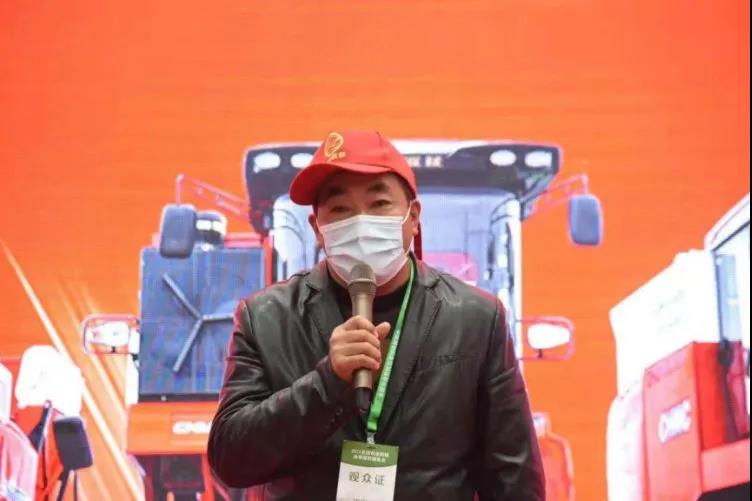 秉承“用戶
”價值理念 鄭州中聯(lián)農(nóng)機用戶俱樂部成立